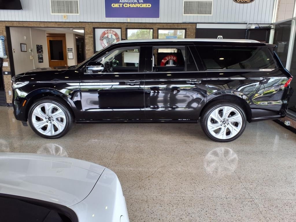 2025 Lincoln Navigator Reserve-L