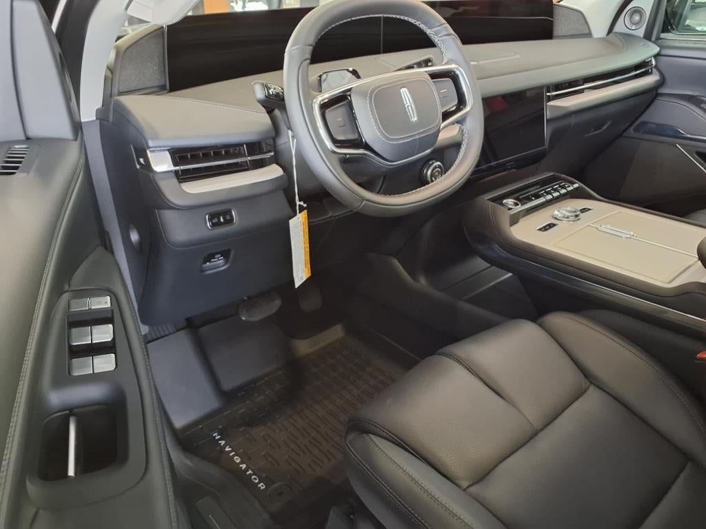 2025 Lincoln Navigator Reserve-L