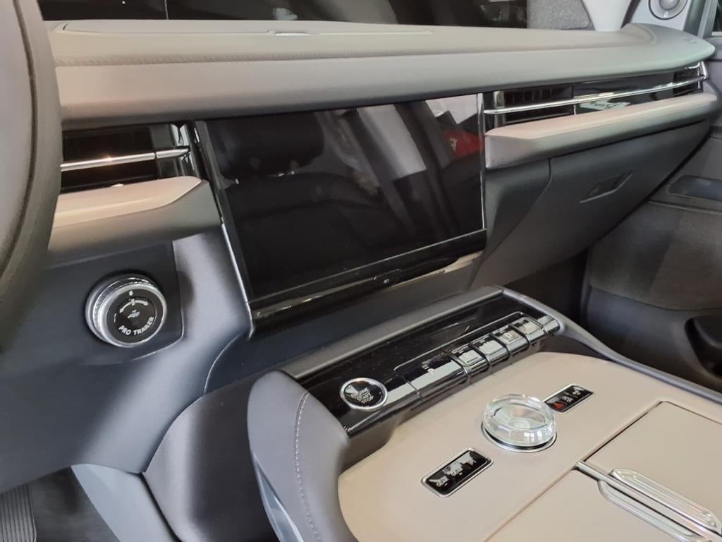 2025 Lincoln Navigator Reserve-L