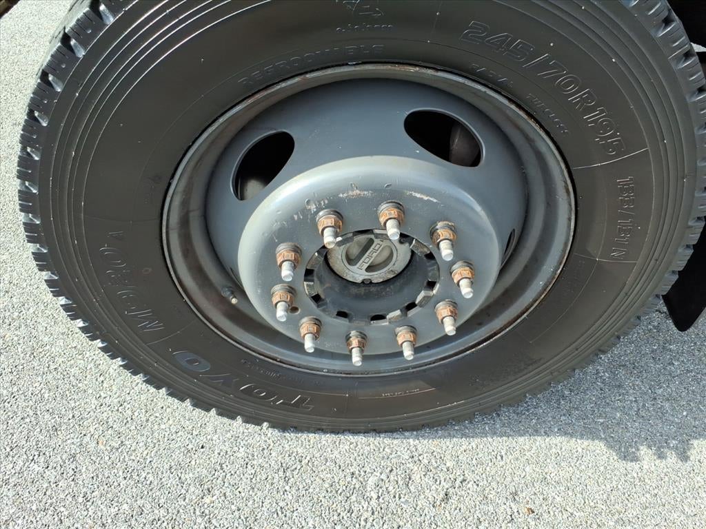 2011 Ford F-550 Chassis Cab Base