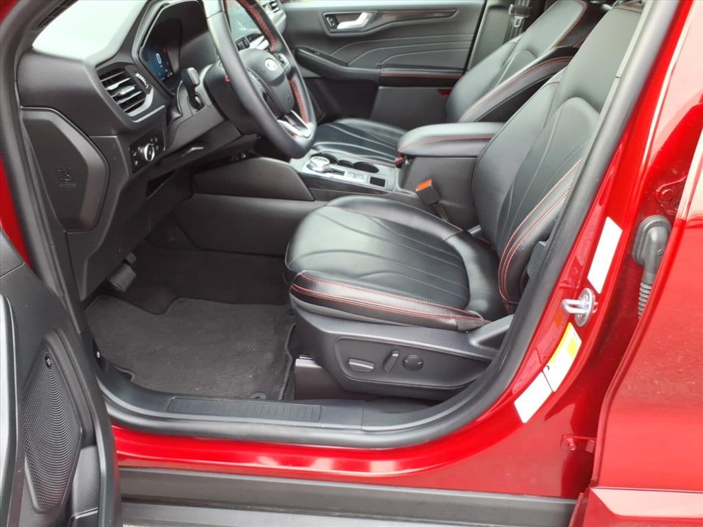 2025 Ford Escape Hybrid ST-Line Elite