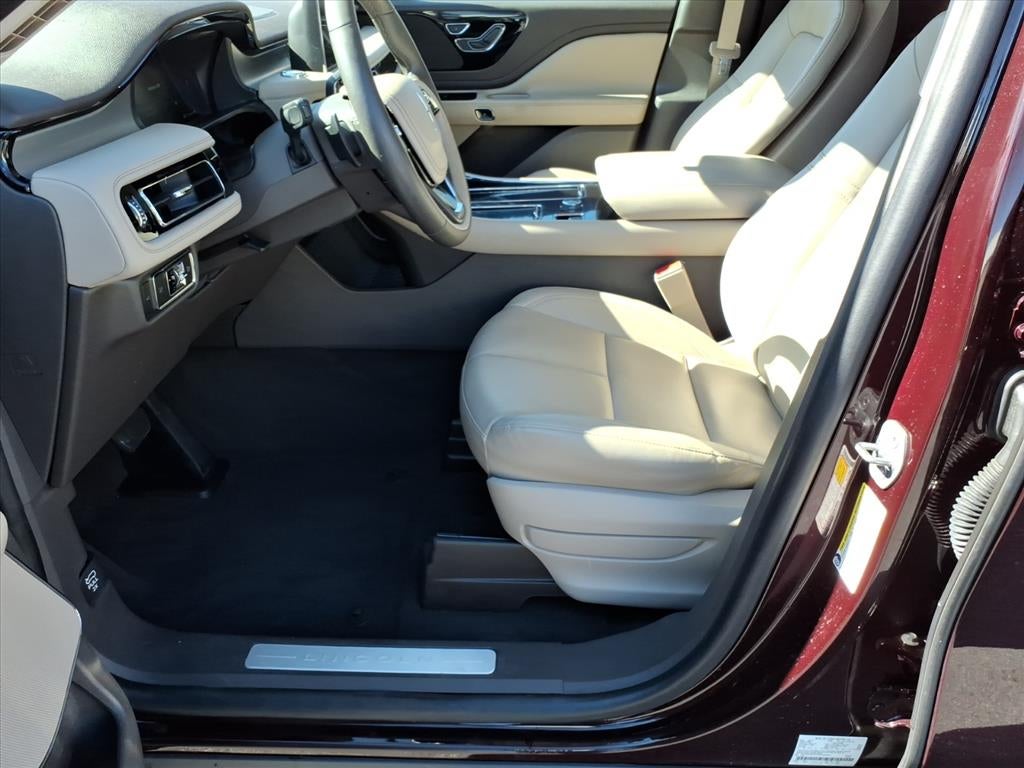 2023 Lincoln Aviator Standard