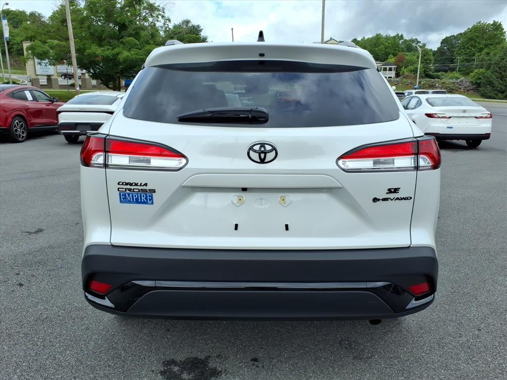 2025 Toyota Corolla Cross Hybrid SE