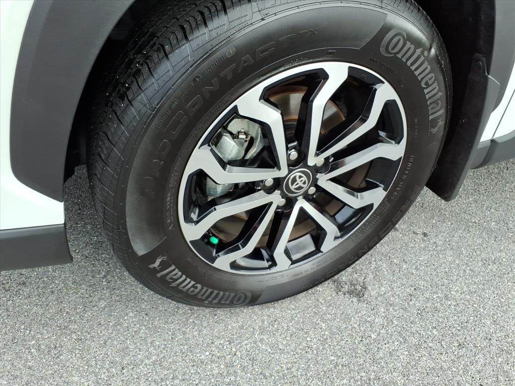 2025 Toyota Corolla Cross Hybrid SE