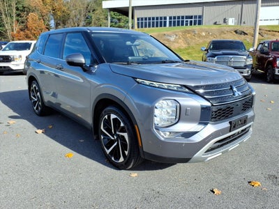 2022 Mitsubishi Outlander SE