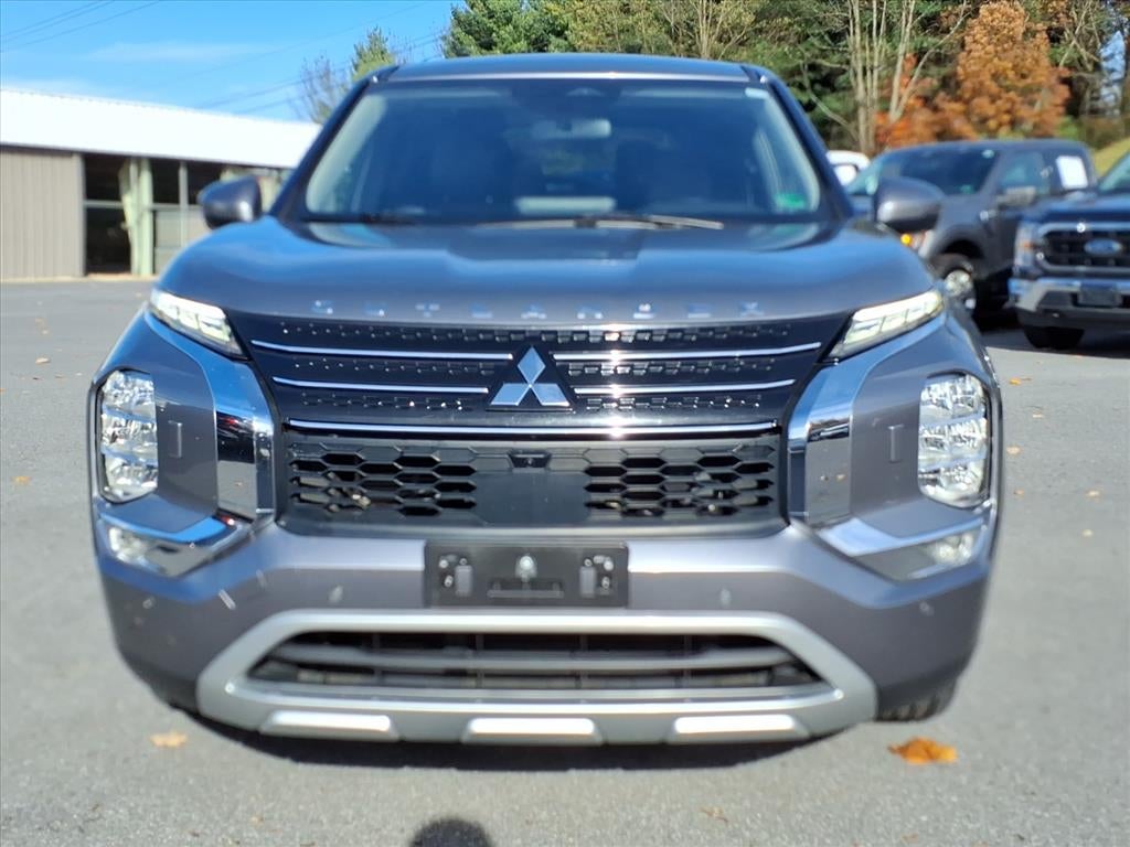 2022 Mitsubishi Outlander SE