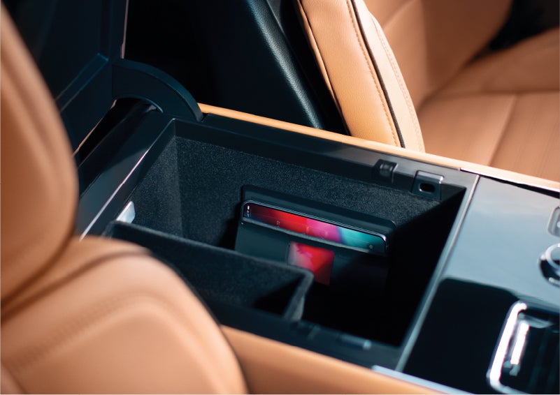 The interior of a 2023 Lincoln Aviator® Black Label model is shown in the Flight theme | Empire Lincoln in Abingdon VA