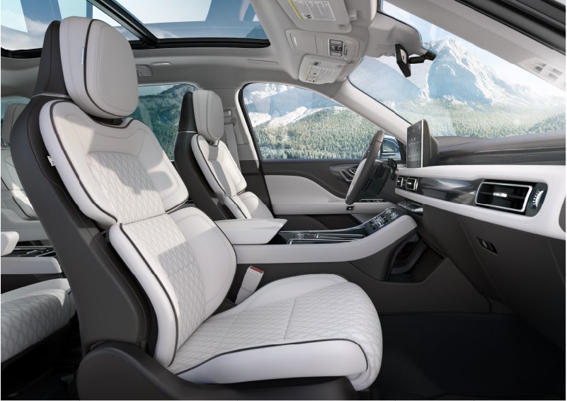 The interior of a Lincoln Aviator® Black Label model is shown in the Chalet theme | Empire Lincoln in Abingdon VA