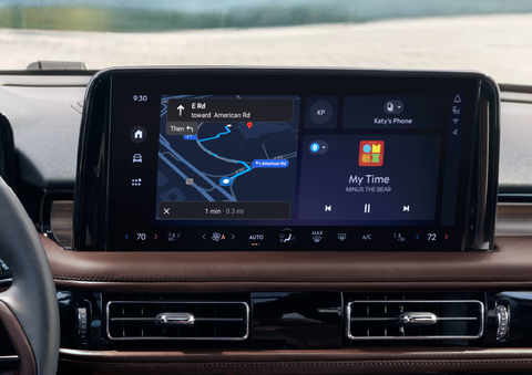 The 13.2-inch LCD touchscreen is showcased. | Empire Lincoln in Abingdon VA