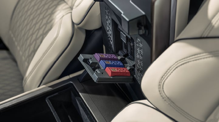 Digital Scent cartridges are shown in the diffuser located in the center arm rest. | Empire Lincoln in Abingdon VA