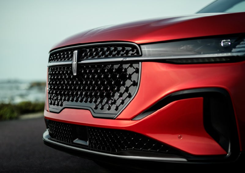 The sleek grille of a 2025 Lincoln Nautilus® SUV with the available Jet Appearance Package makes a bold statement. | Empire Lincoln in Abingdon VA