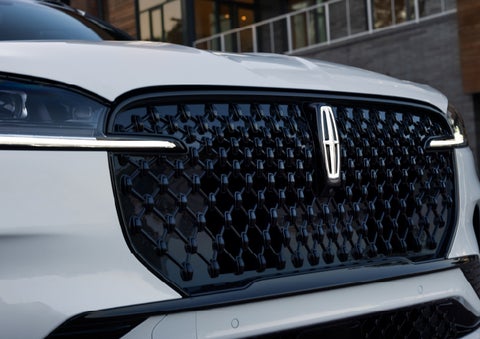The front grille of a 2026 Lincoln Aviator® SUV is shown. | Empire Lincoln in Abingdon VA
