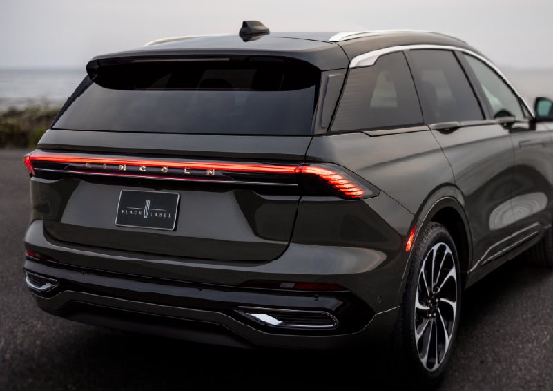 The rear of a 2026 Lincoln Black Label™ Nautilus® SUV displays full LED rear lighting. | Empire Lincoln in Abingdon VA